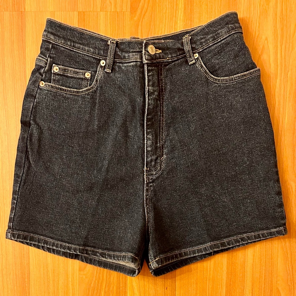Vintage 90s/y2k dark wash super high rise jean shorts by Route 66